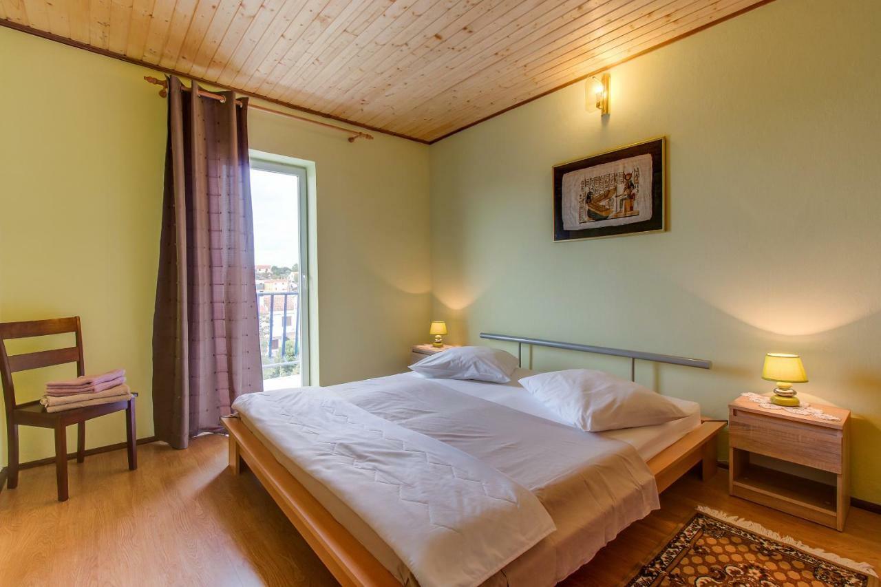 Apartment Malvina Mali Lošinj Esterno foto